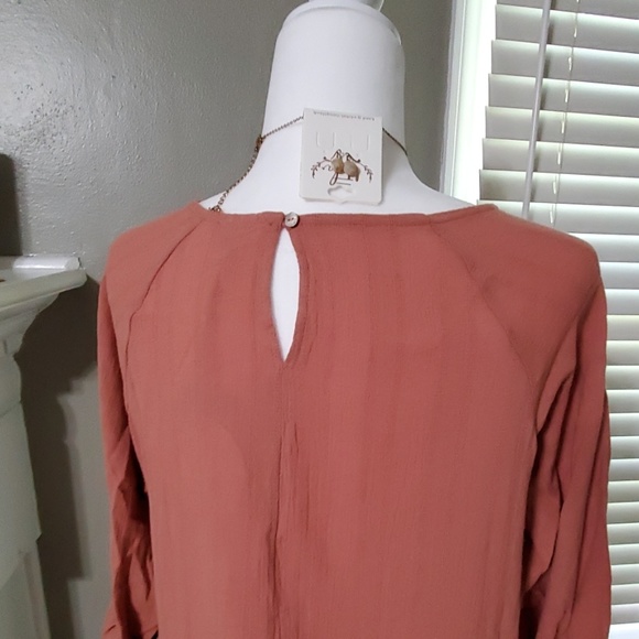 *ONLY 2 LEFT* Umgee Dusty Mauve Baby doll Top - Picture 4 of 6